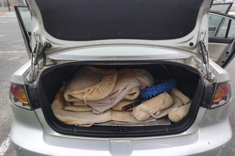 Used Mazda 3 2010 1.6L Manual Classic Stylish Version Trunk