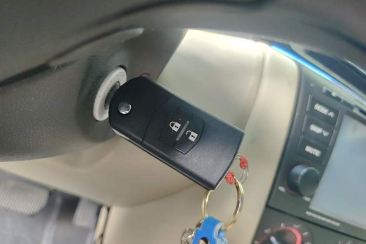 Used Mazda 3 2010 1.6L Automatic Classic Stylish Version Vehicle Key