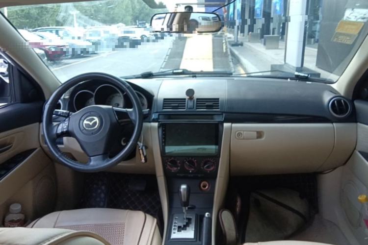 Used Mazda 3 2010 1.6L Automatic Classic Elite Edition Center Console