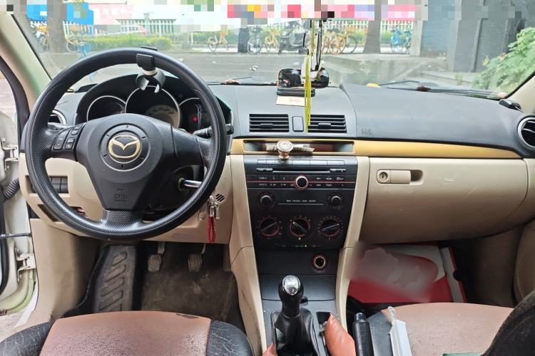 Used Mazda 3 2010 1.6L Manual Classic Stylish Version Center Console