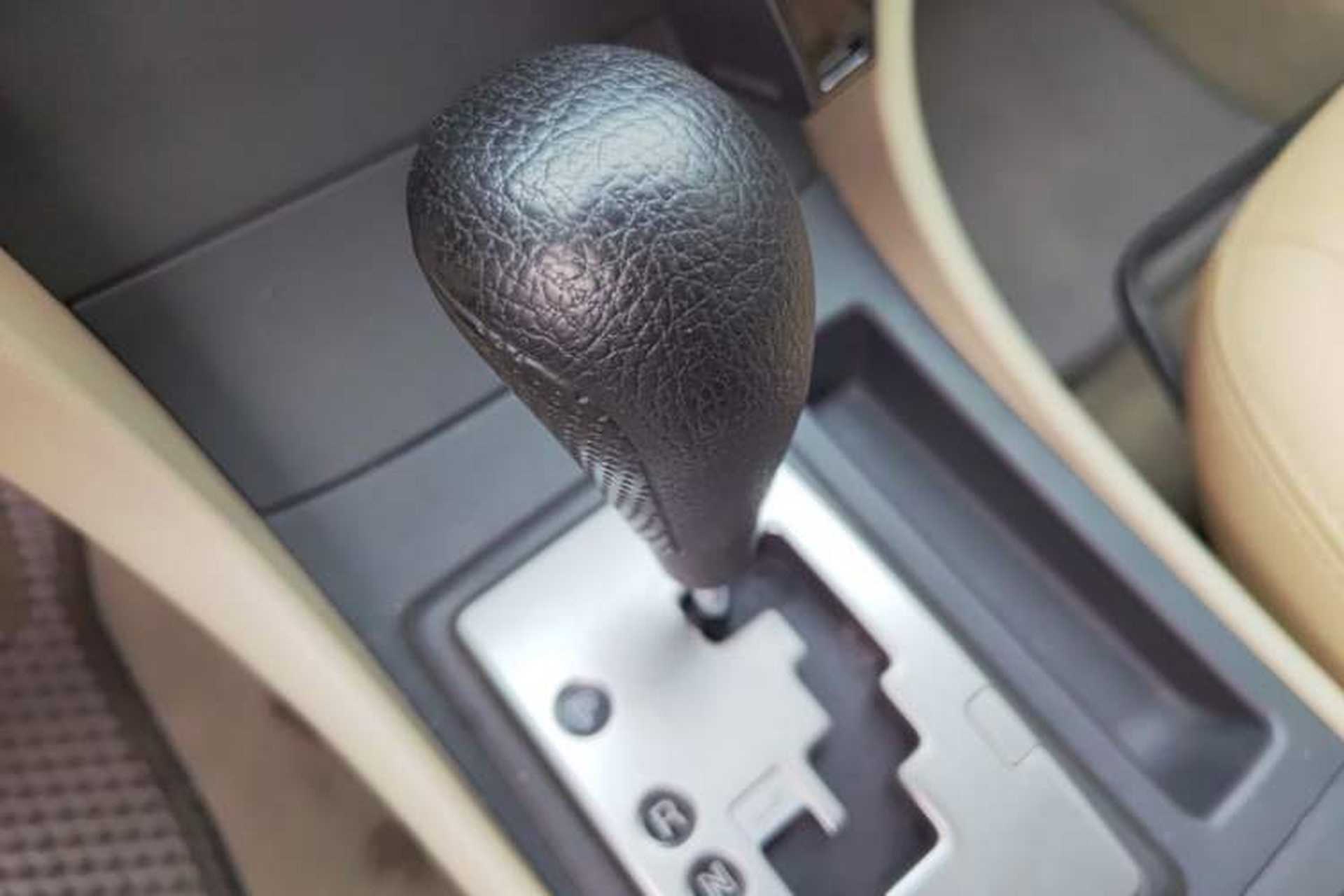 Used Mazda 3 2010 1.6L Automatic Classic Stylish Version Gear Lever