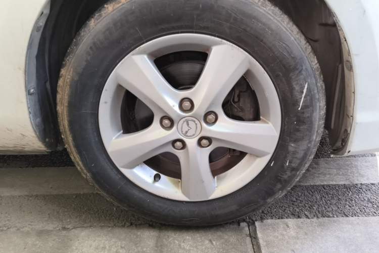 Used Mazda 3 2010 1.6L Automatic Classic Stylish Version Right Front Wheel Hub
