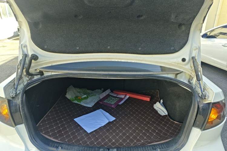 Used Mazda 3 2010 1.6L Automatic Classic Elite Edition Trunk