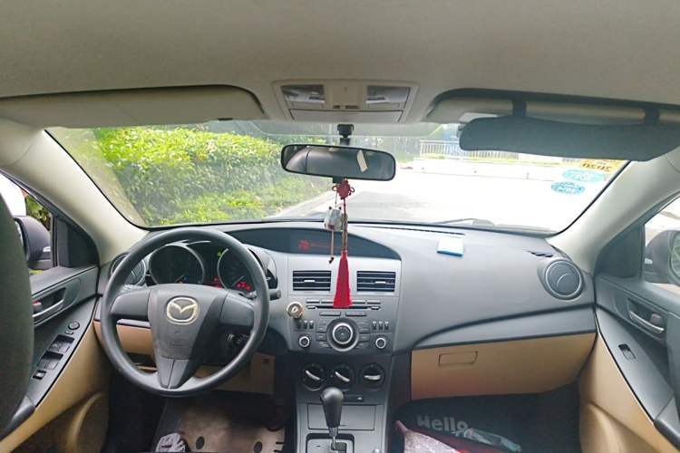 Used Mazda 3 2011 Sedan 1.6L Automatic Comfort Model Headliner