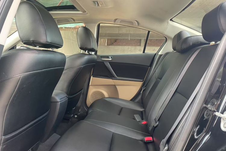 Used Mazda 3 2011 Sedan 1.6L Automatic Elite Model Interior 1