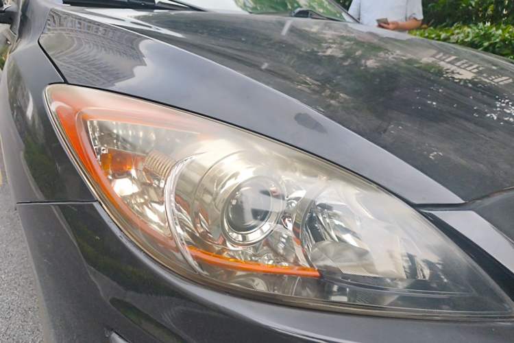 Used Mazda 3 2011 Sedan 1.6L Automatic Comfort Model Right Front Headlight
