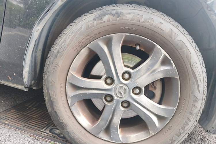 Used Mazda 3 2011 Sedan 1.6L Automatic Comfort Model Right Front Wheel Hub