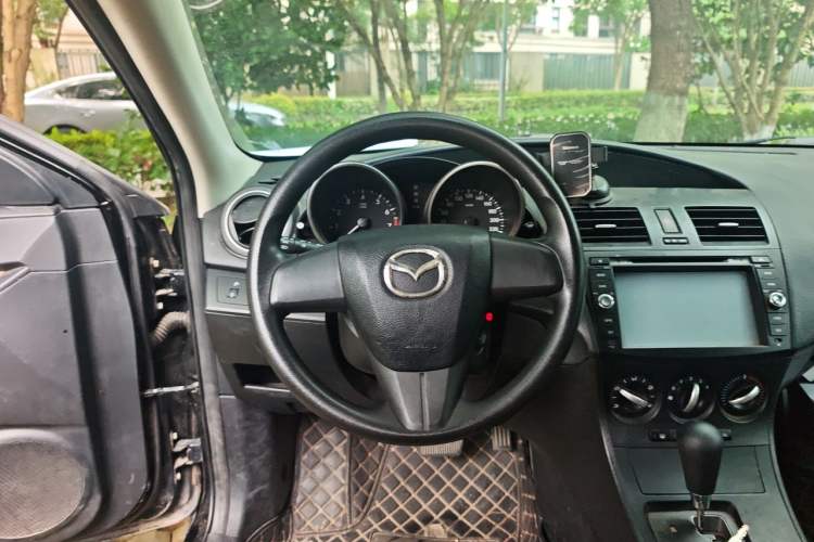 Used Mazda 3 2011 Sedan 1.6L Automatic Comfort Model Steering Wheel