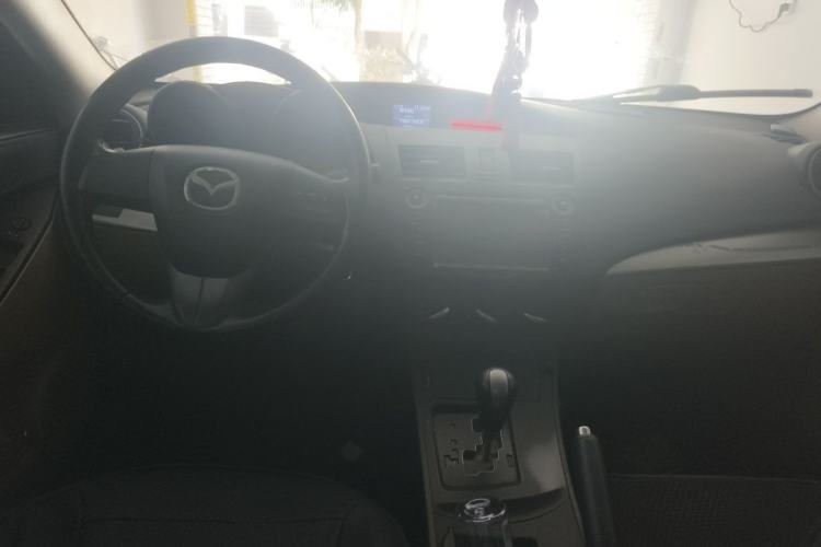 Used Mazda 3 2011 Sedan 1.6L Automatic Elite Model Center Console