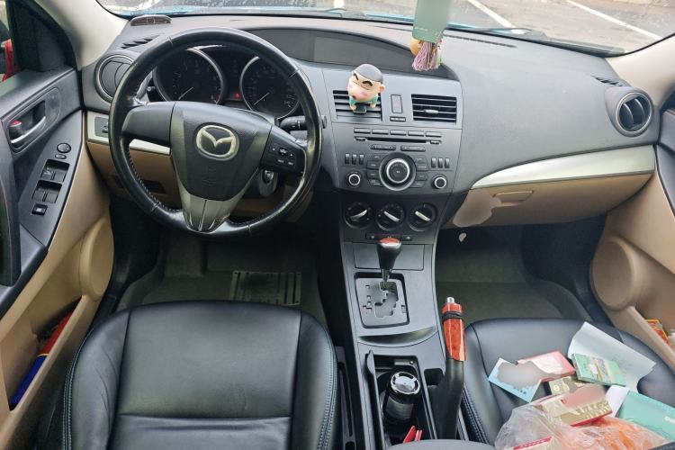 Used Mazda 3 2011 Sedan 1.6L Automatic Elite Model Center Console