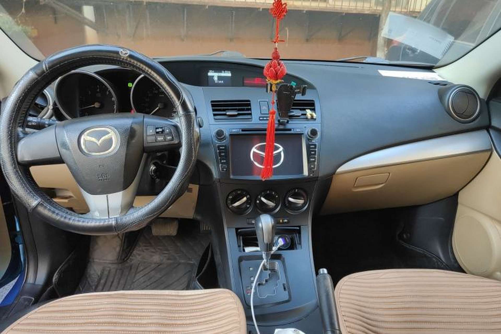 Used Mazda 3 2011 Sedan 1.6L Automatic Elite Model Center Console