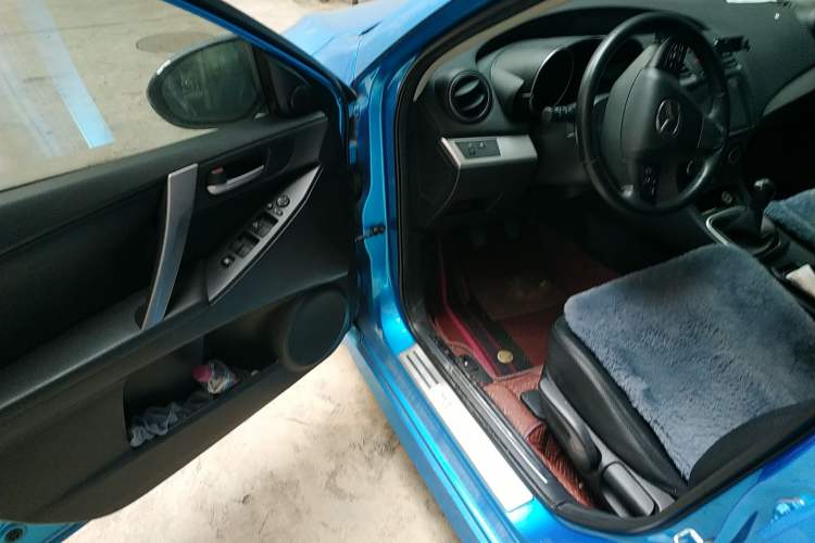 Used Mazda 3 2011 Sedan 2.0L Manual Sport Model Driver Seat