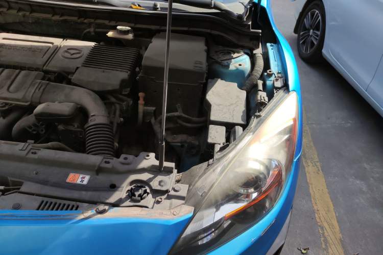 Used Mazda 3 2011 Sedan 1.6L Automatic Comfort Model Engine Bay Left
