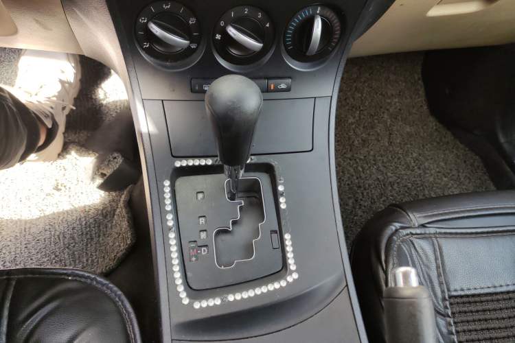 Used Mazda 3 2011 Sedan 1.6L Automatic Comfort Model Gear Lever