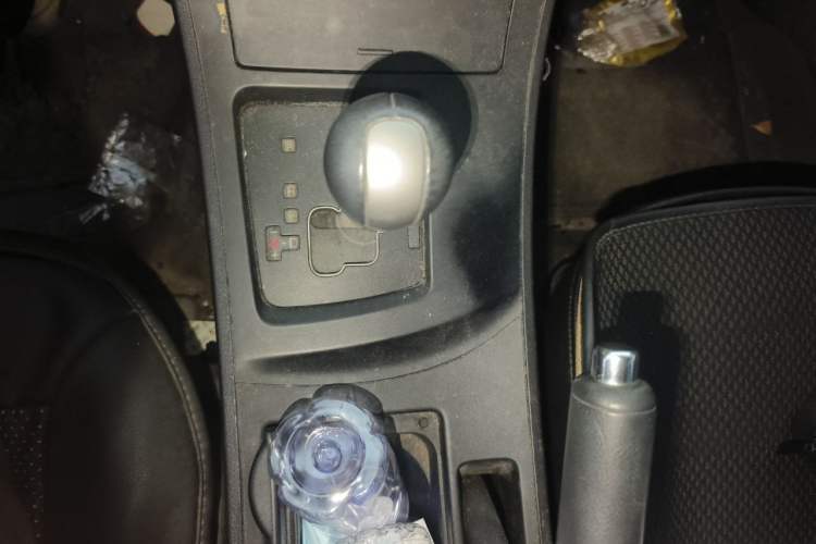 Used Mazda 3 2011 Sedan 1.6L Automatic Elite Model Gear Lever