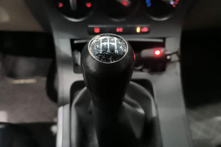 Used Mazda 3 2011 Sedan 1.6L Manual Comfort Model Gear Lever