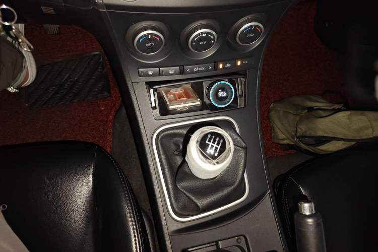 Used Mazda 3 2011 Sedan 2.0L Manual Sport Model Gear Lever