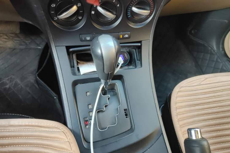 Used Mazda 3 2011 Sedan 1.6L Automatic Elite Model Gear Lever
