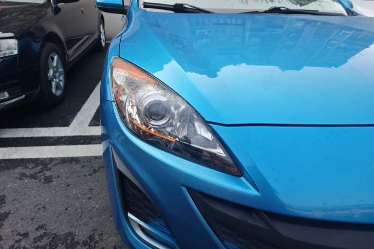 Used Mazda 3 2011 Sedan 1.6L Automatic Elite Model Right Front Headlight