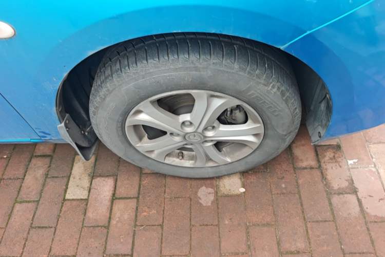 Used Mazda 3 2011 Sedan 1.6L Automatic Elite Model Right Front Wheel Hub