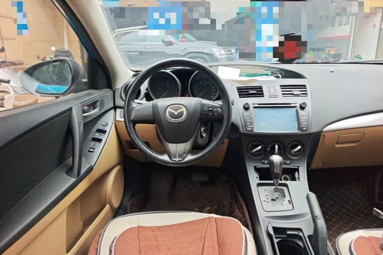 Used Mazda 3 2011 Sedan 1.6L Automatic Elite Model Steering Wheel