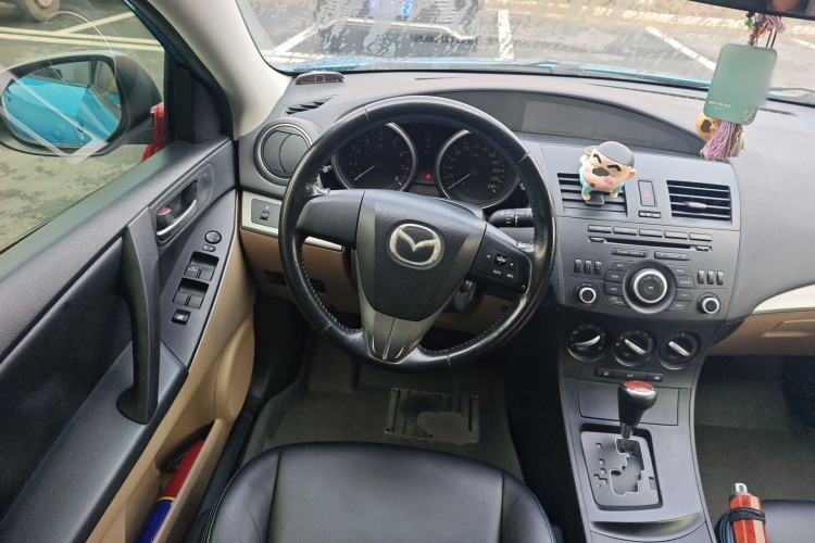 Used Mazda 3 2011 Sedan 1.6L Automatic Elite Model Steering Wheel