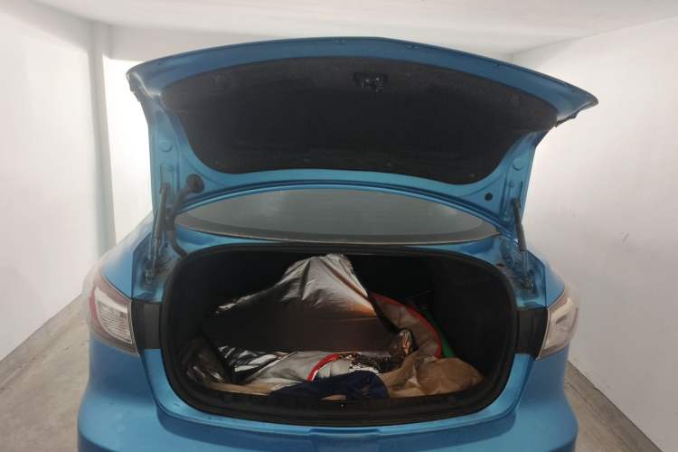 Used Mazda 3 2011 Sedan 1.6L Automatic Elite Model Trunk