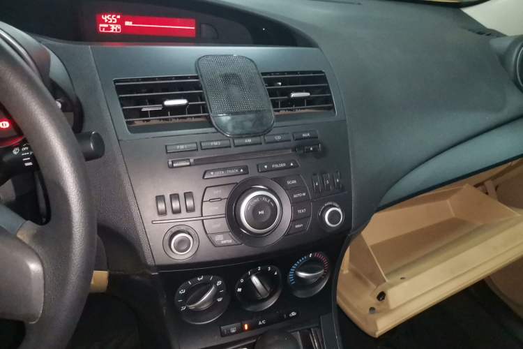 Used Mazda 3 2011 Sedan 1.6L Automatic Comfort Model Audio And AC Panel