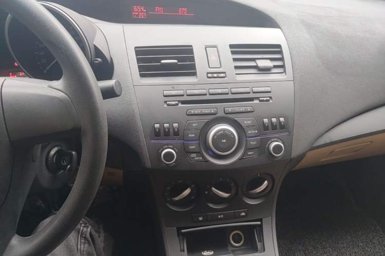 Used Mazda 3 2011 Sedan 1.6L Manual Comfort Model Audio And AC Panel