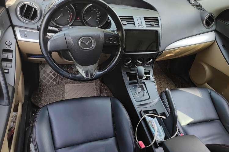 Used Mazda 3 2011 Sedan 1.6L Automatic Elite Model Center Console