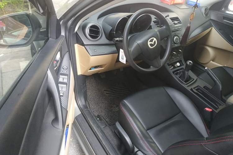 Used Mazda 3 2011 Sedan 1.6L Manual Comfort Model Driver Seat