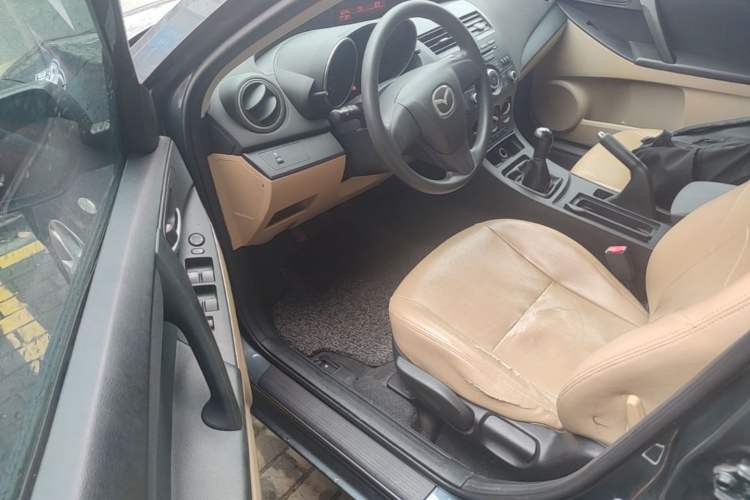 Used Mazda 3 2011 Sedan 1.6L Manual Comfort Model Driver Seat