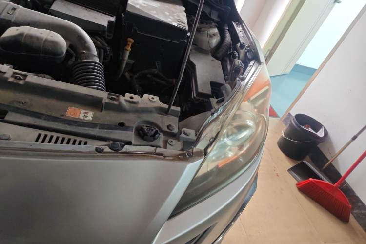 Used Mazda 3 2011 Sedan 1.6L Automatic Comfort Model Engine Bay Left