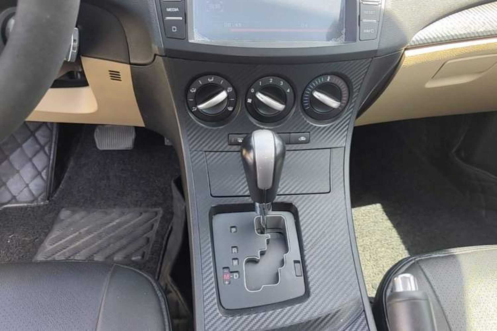 Used Mazda 3 2011 Sedan 1.6L Automatic Elite Model Gear Lever