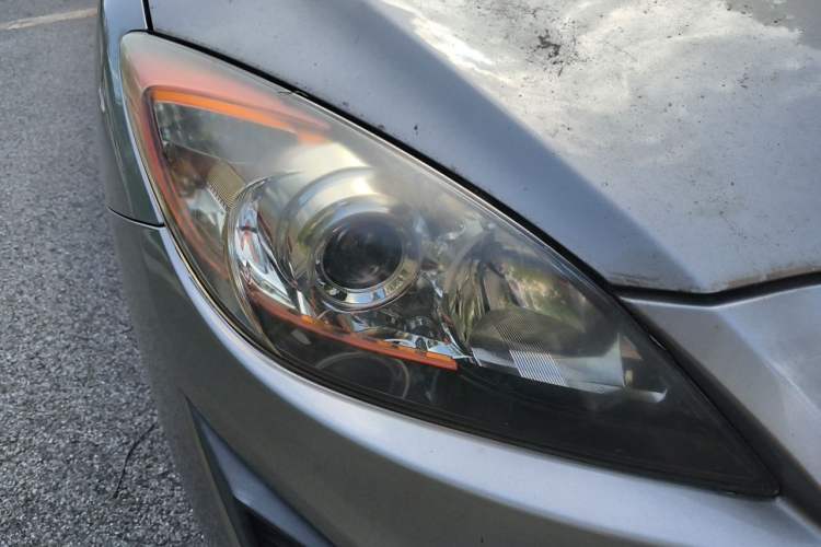Used Mazda 3 2011 Sedan 1.6L Automatic Elite Model Right Front Headlight
