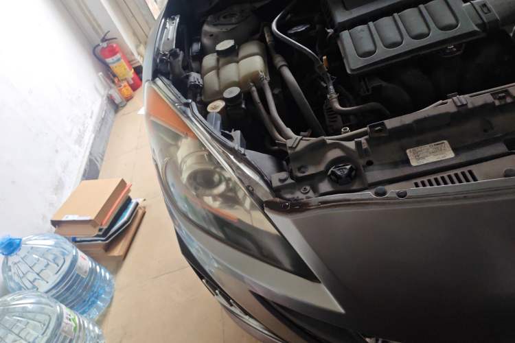 Used Mazda 3 2011 Sedan 1.6L Automatic Comfort Model Right Front Headlight