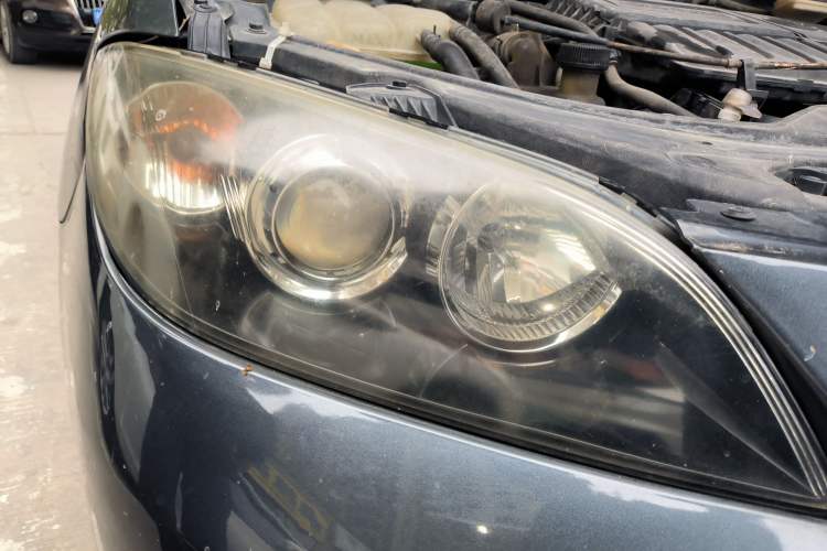 Used Mazda 3 2011 Sedan 1.6L Automatic Comfort Model Right Front Headlight