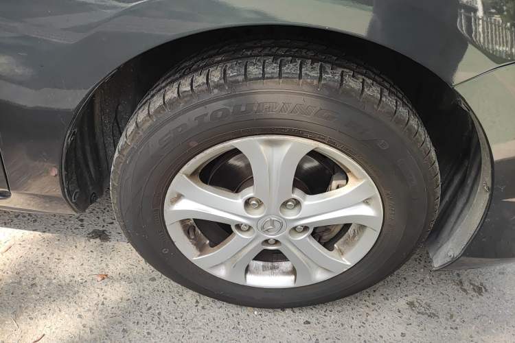 Used Mazda 3 2011 Sedan 1.6L Automatic Elite Model Right Front Wheel Hub