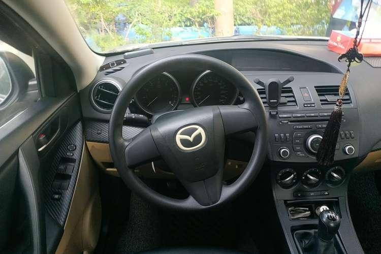 Used Mazda 3 2011 Sedan 1.6L Manual Comfort Model Steering Wheel