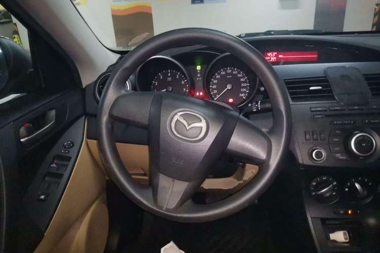 Used Mazda 3 2011 Sedan 1.6L Automatic Comfort Model Steering Wheel