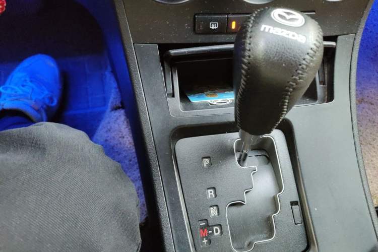 Used Mazda 3 2011 Sedan 1.6L Automatic Elite Model Gear Lever