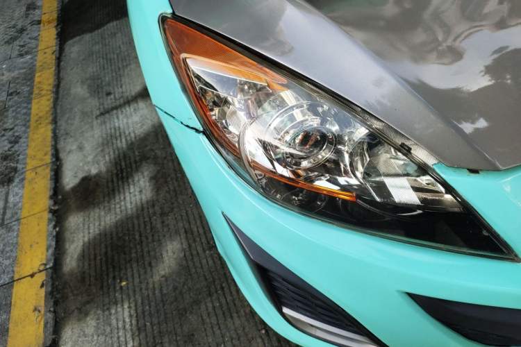 Used Mazda 3 2011 Sedan 1.6L Automatic Elite Model Right Front Headlight