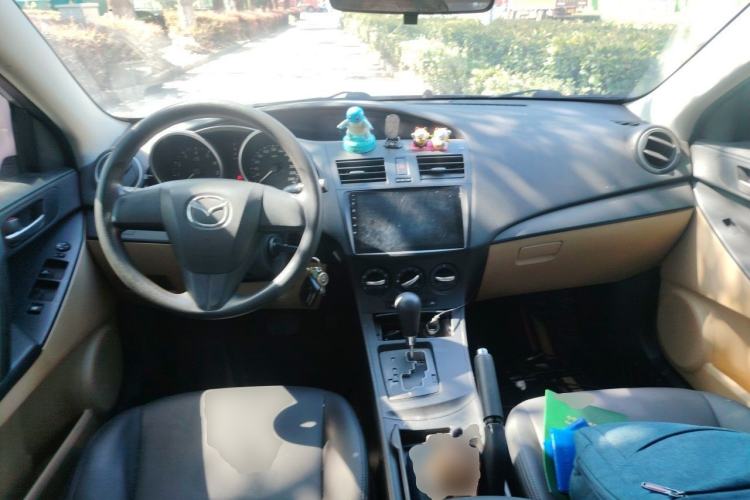 Used Mazda 3 2011 Sedan 1.6L Automatic Comfort Model Center Console
