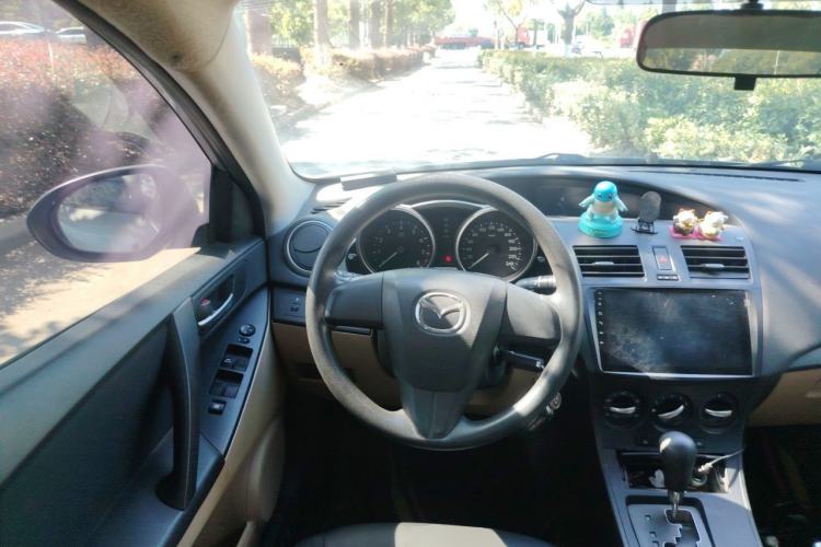 Used Mazda 3 2011 Sedan 1.6L Automatic Comfort Model Steering Wheel