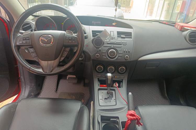 Used Mazda 3 2011 Sedan 2.0L Automatic Luxury Model Center Console