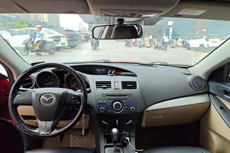 Used Mazda 3 2011 Sedan 1.6L Automatic Elite Model Center Console