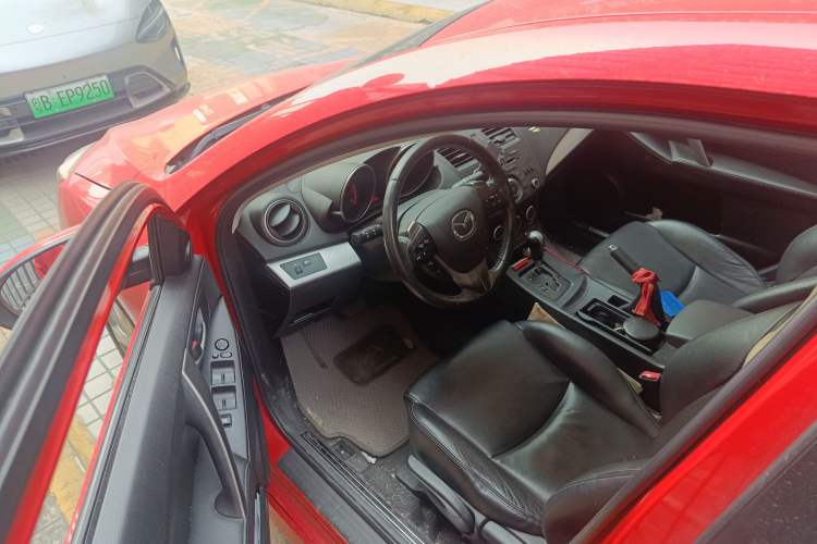 Used Mazda 3 2011 Sedan 2.0L Automatic Luxury Model Driver Seat