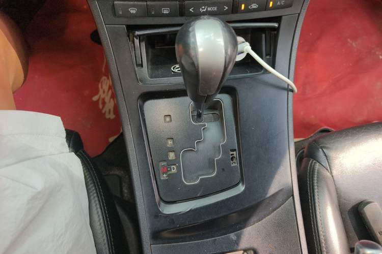 Used Mazda 3 2011 Sedan 2.0L Automatic Luxury Model Gear Lever