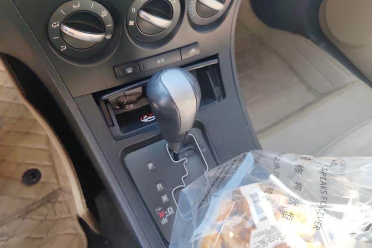 Used Mazda 3 2011 Sedan 1.6L Automatic Elite Model Gear Lever