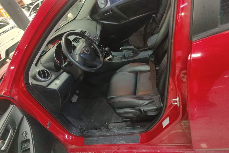 Used Mazda 3 2011 Sedan 1.6L Automatic Comfort Model Left Front Seat